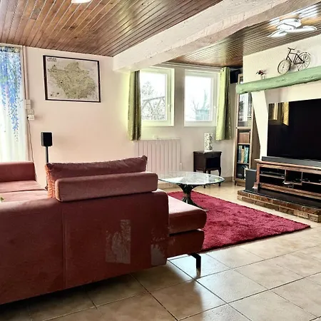 Les Epervieres Nyaraló